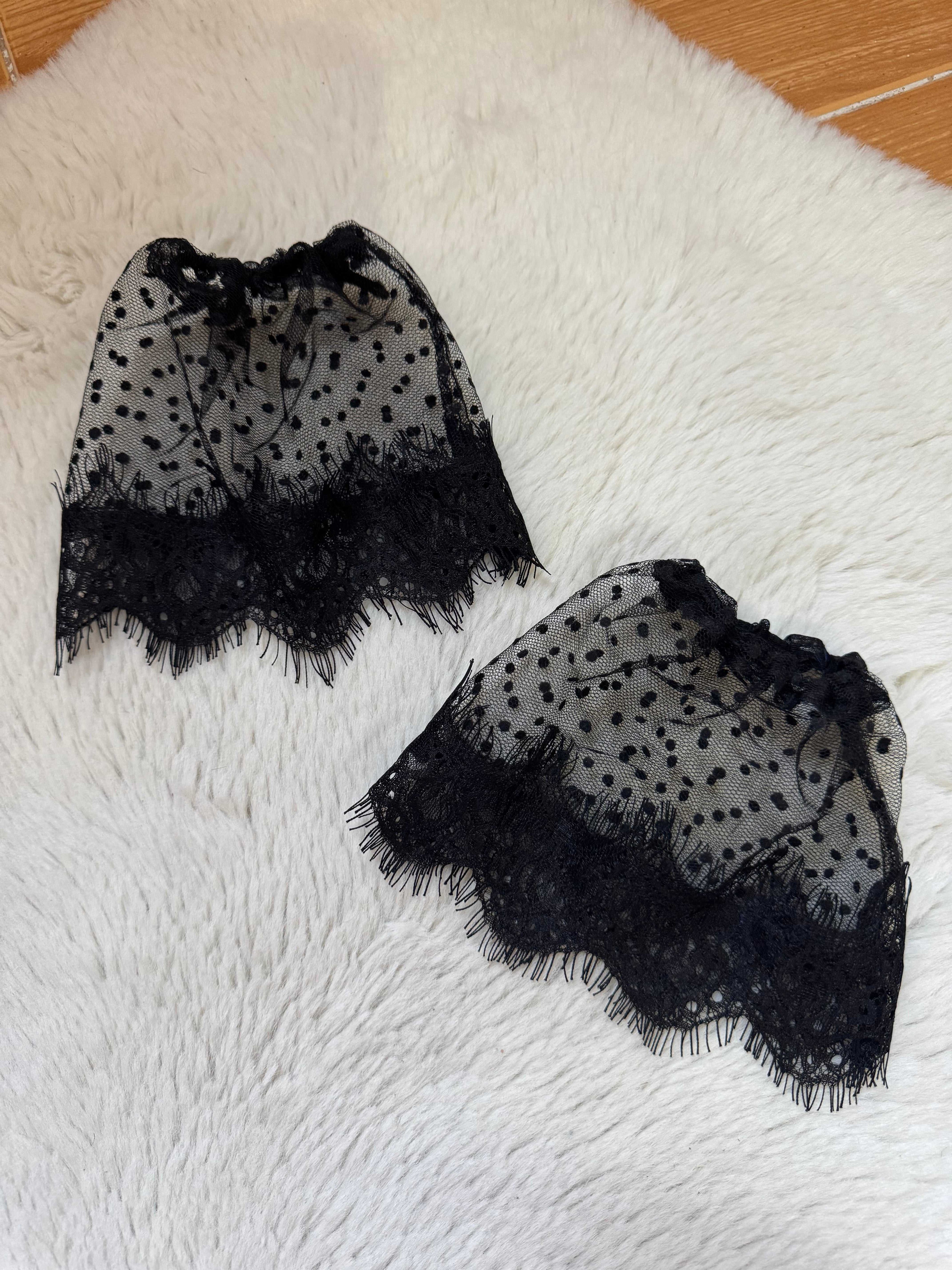 Manchette en dentelle