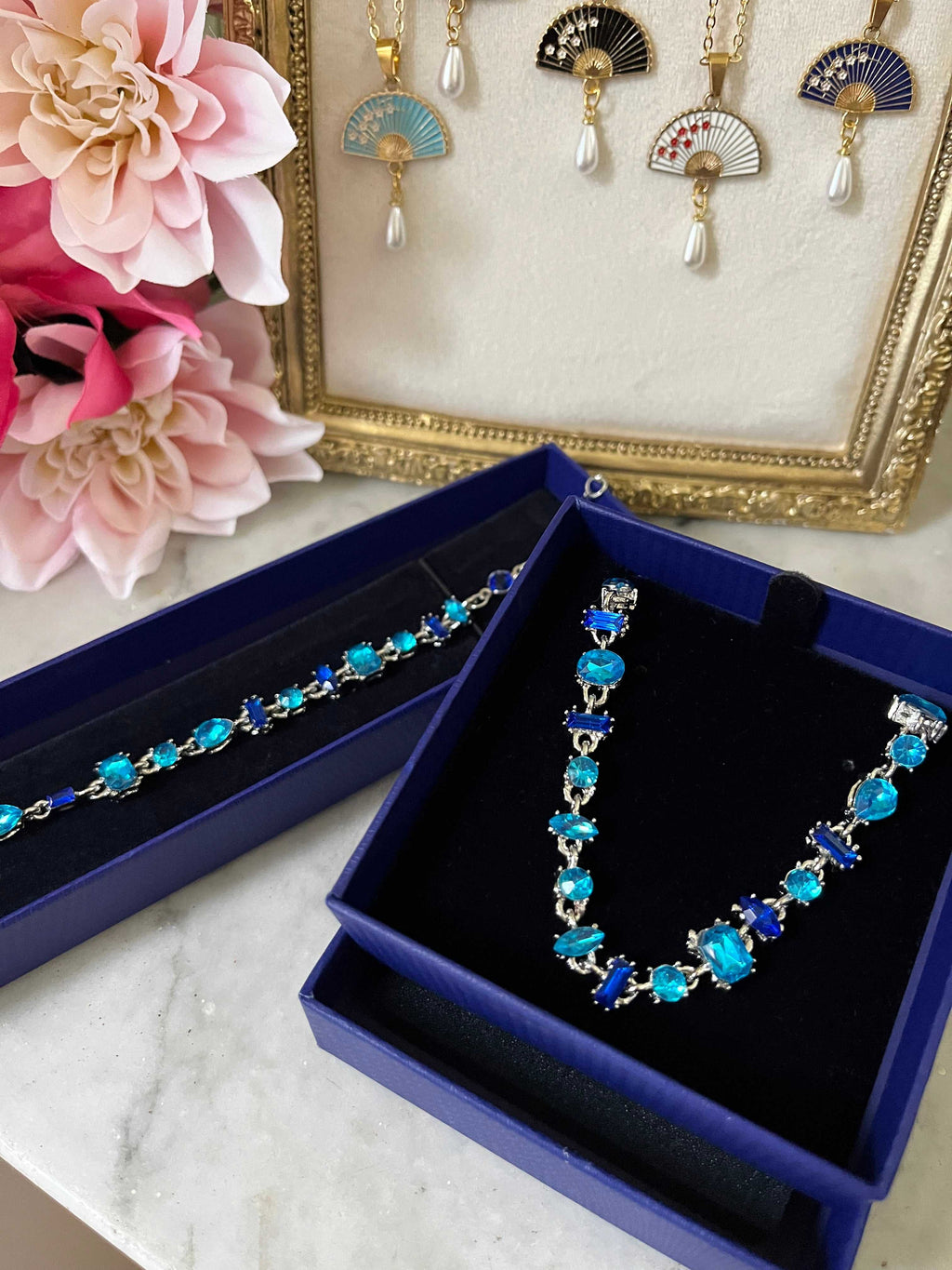 collier pierres