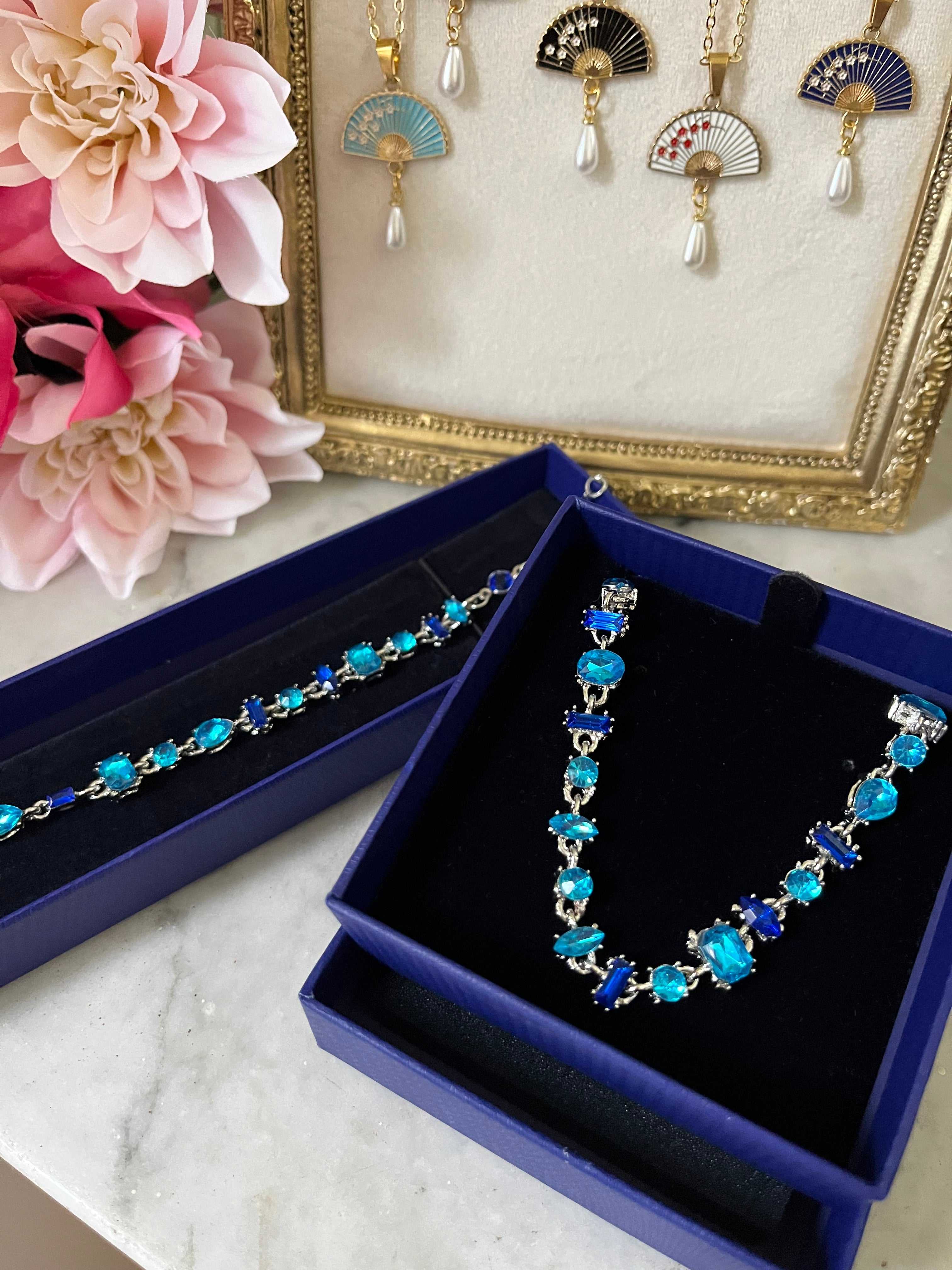 collier pierres