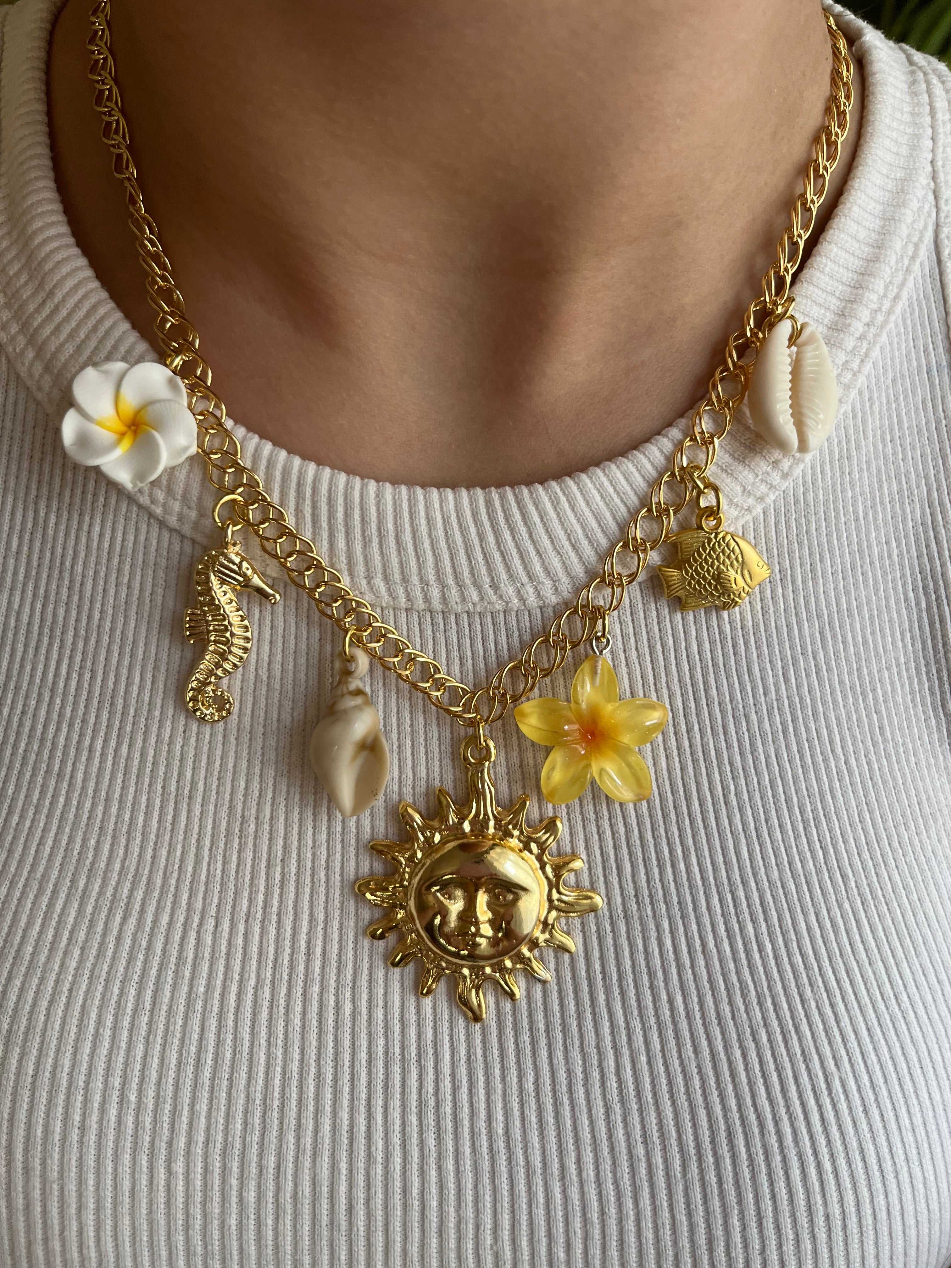 Collier charms