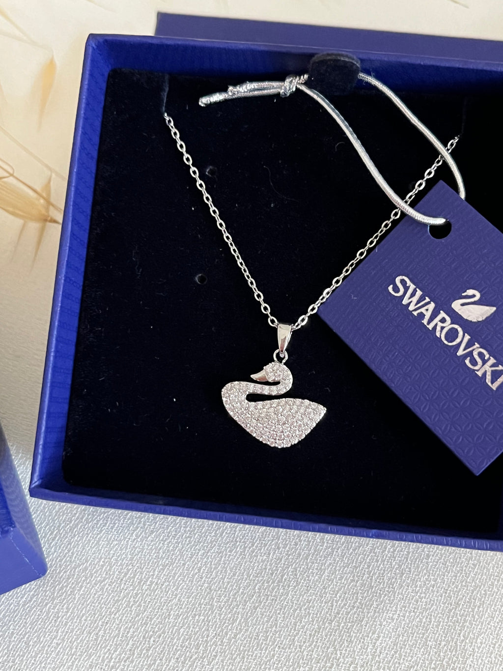 Collier swan argenté