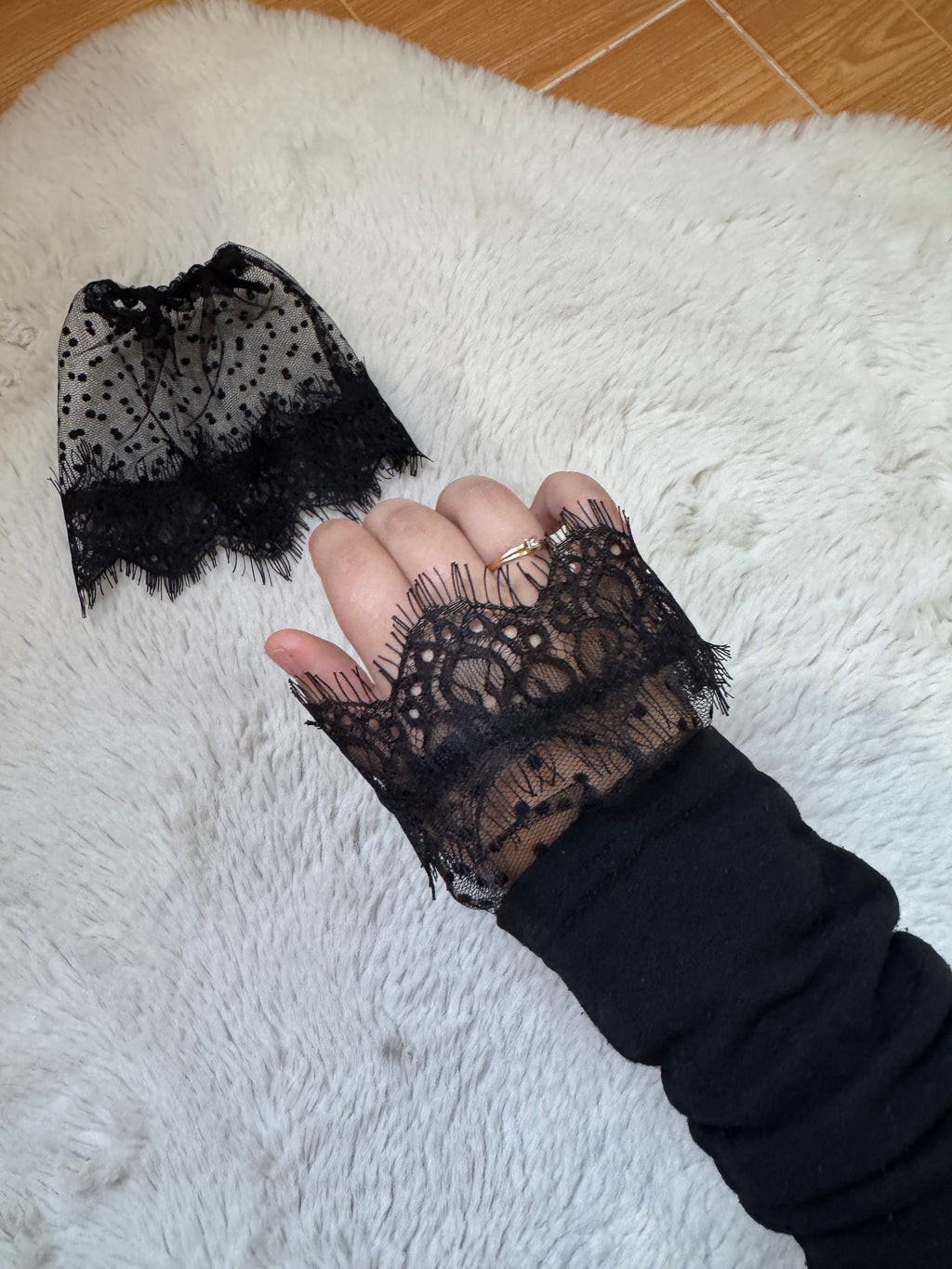Manchette en dentelle