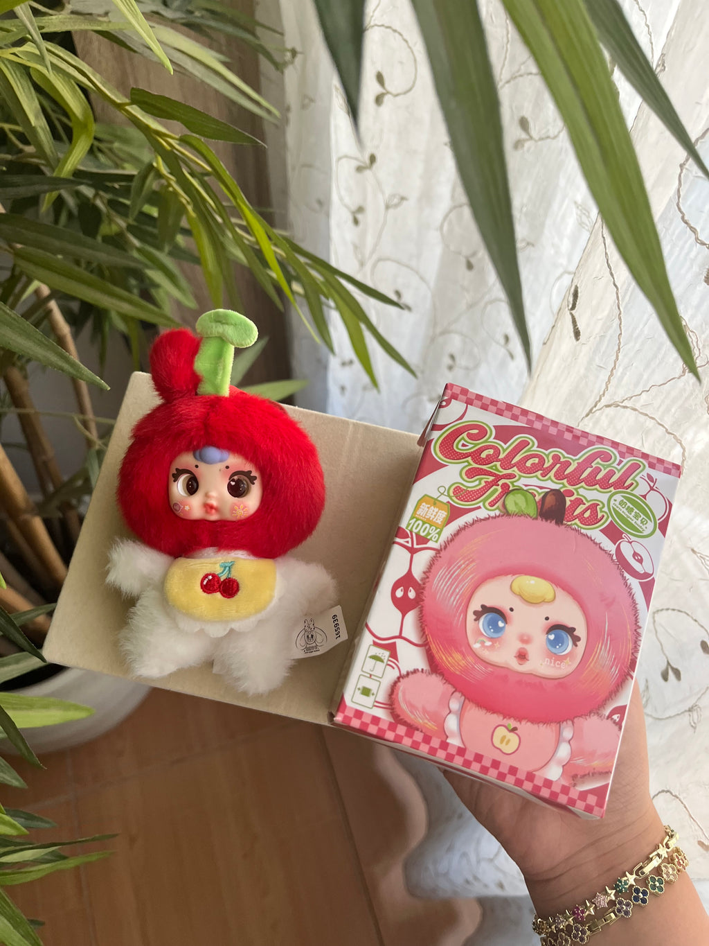 Colorful fruits blind box