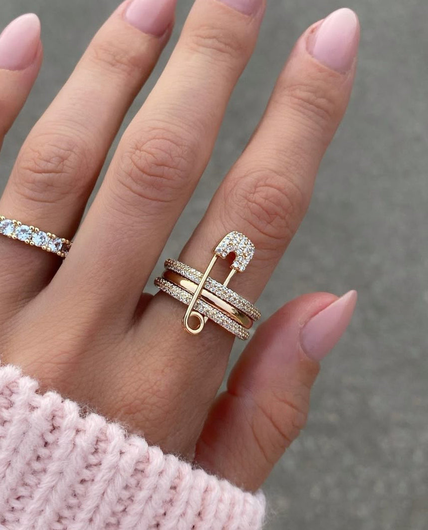 Pin rings