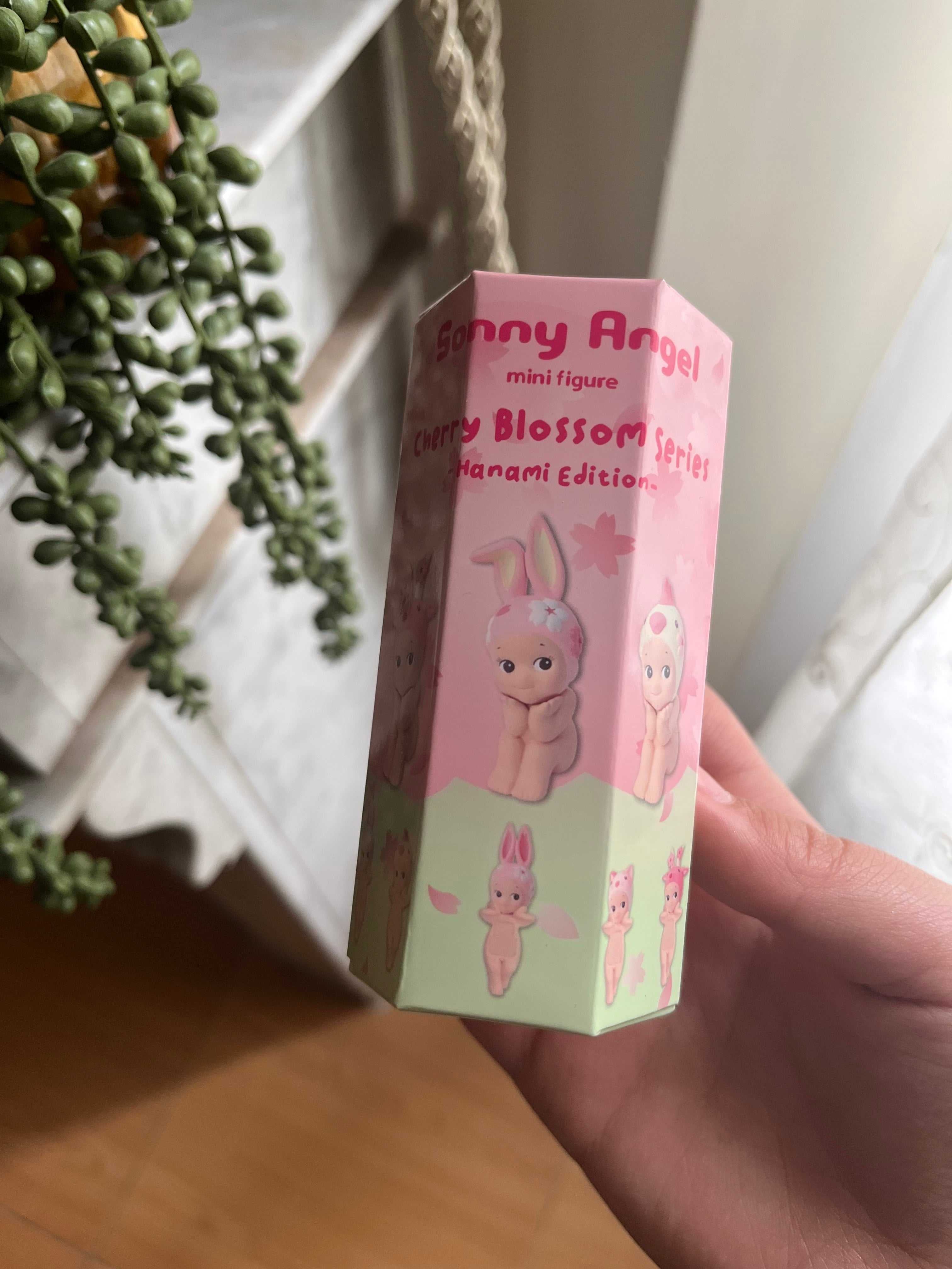 Figurine