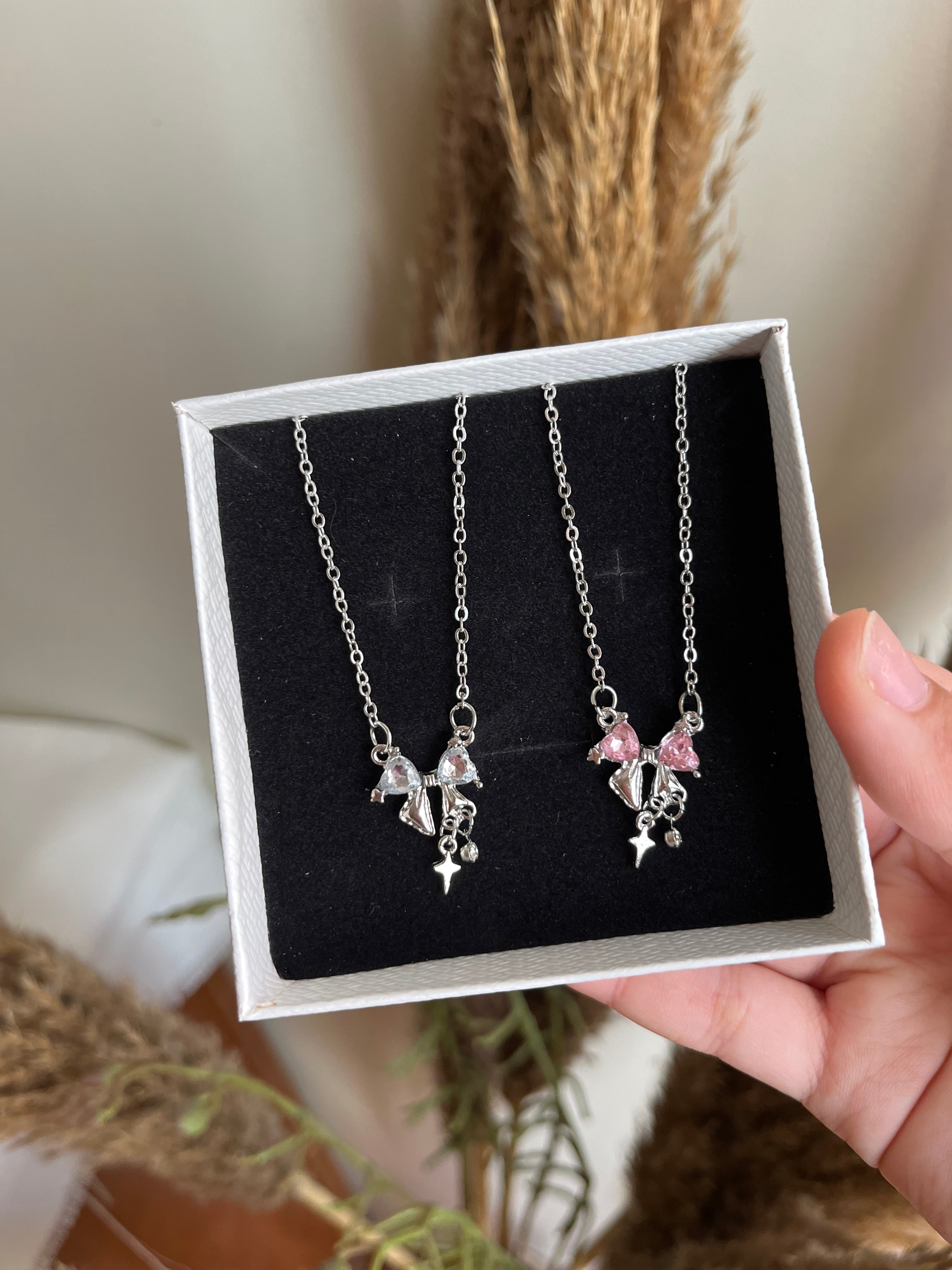 Collier noeud besties