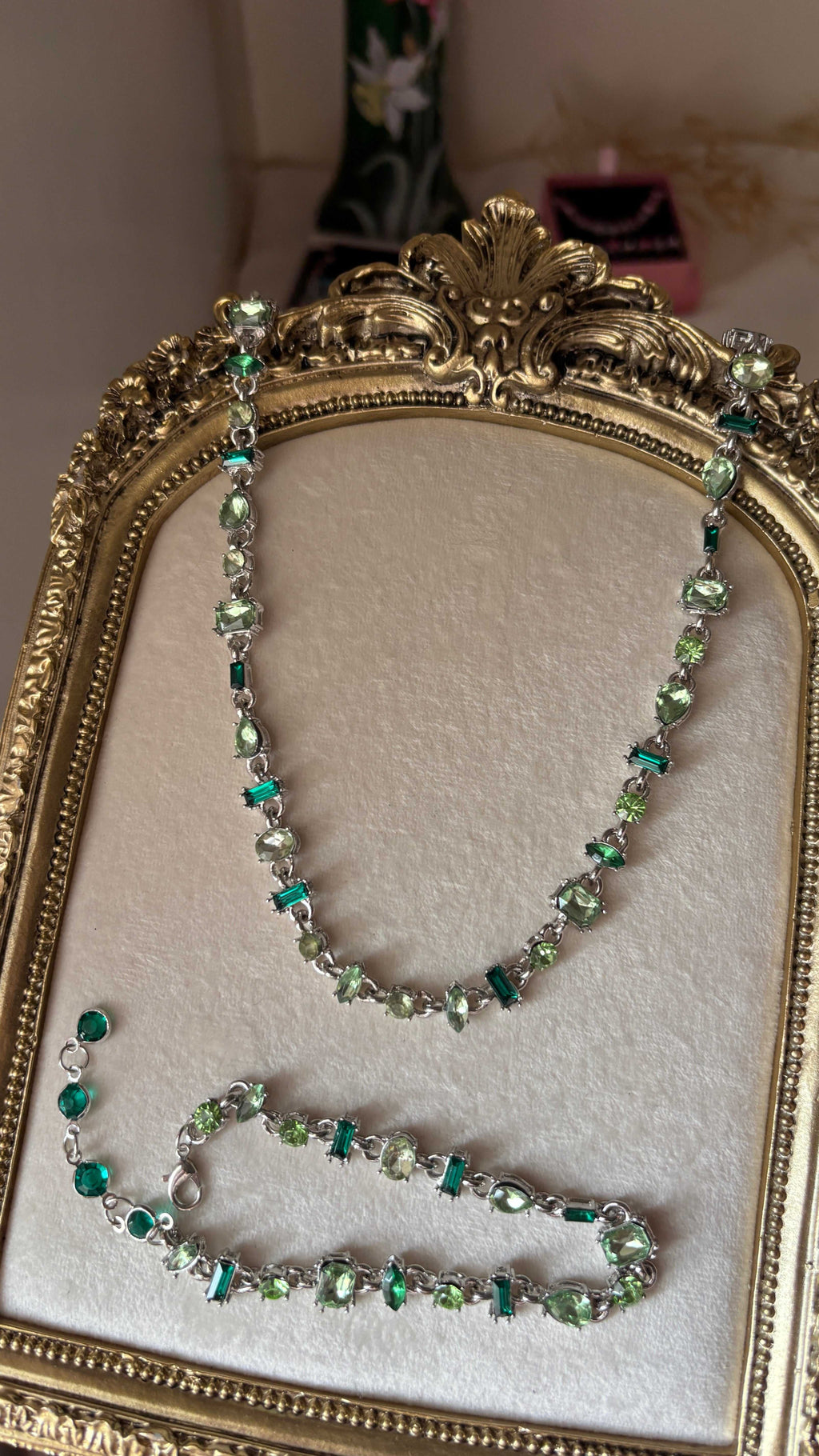 collier pierres