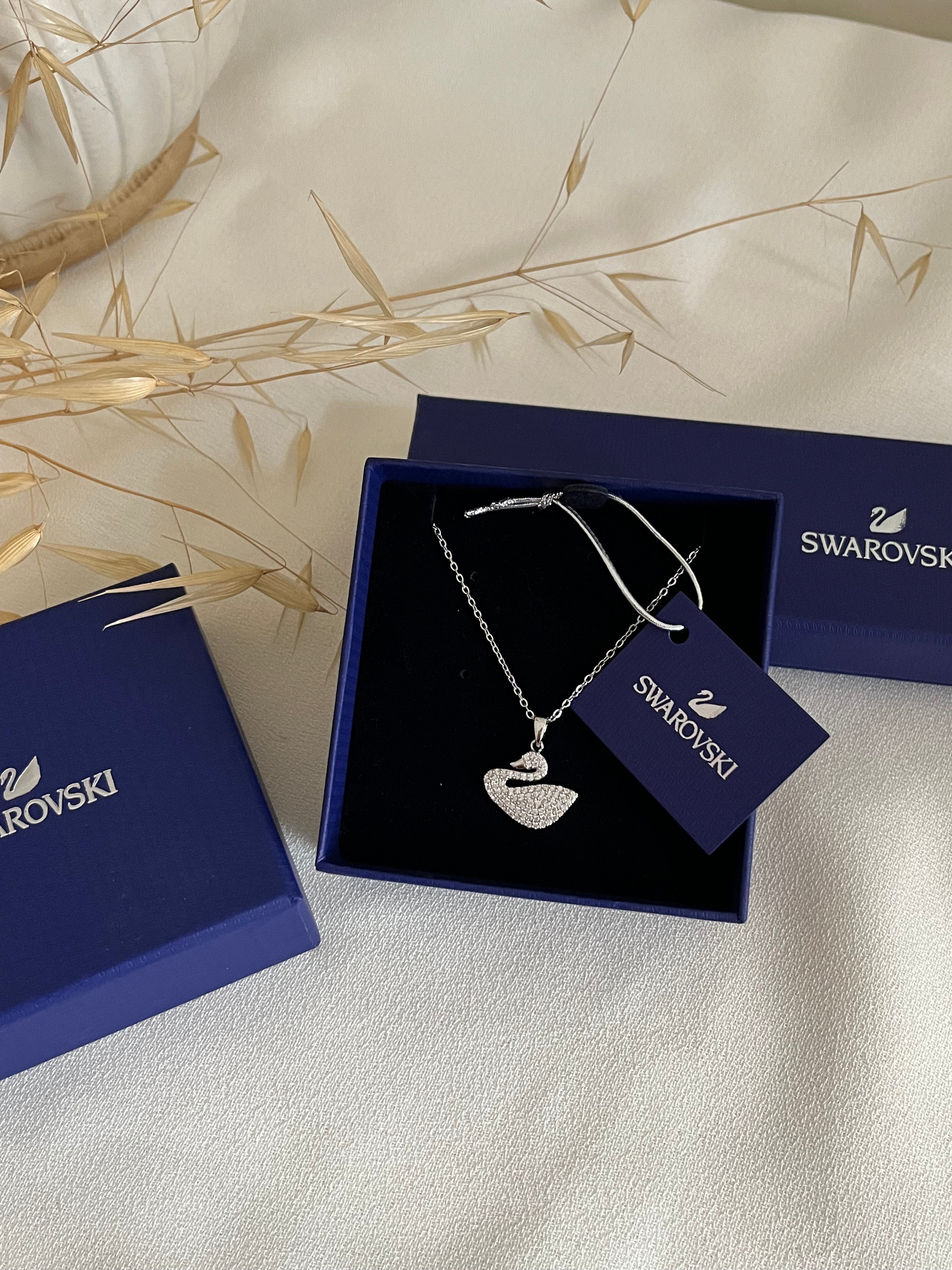 Collier swan argenté