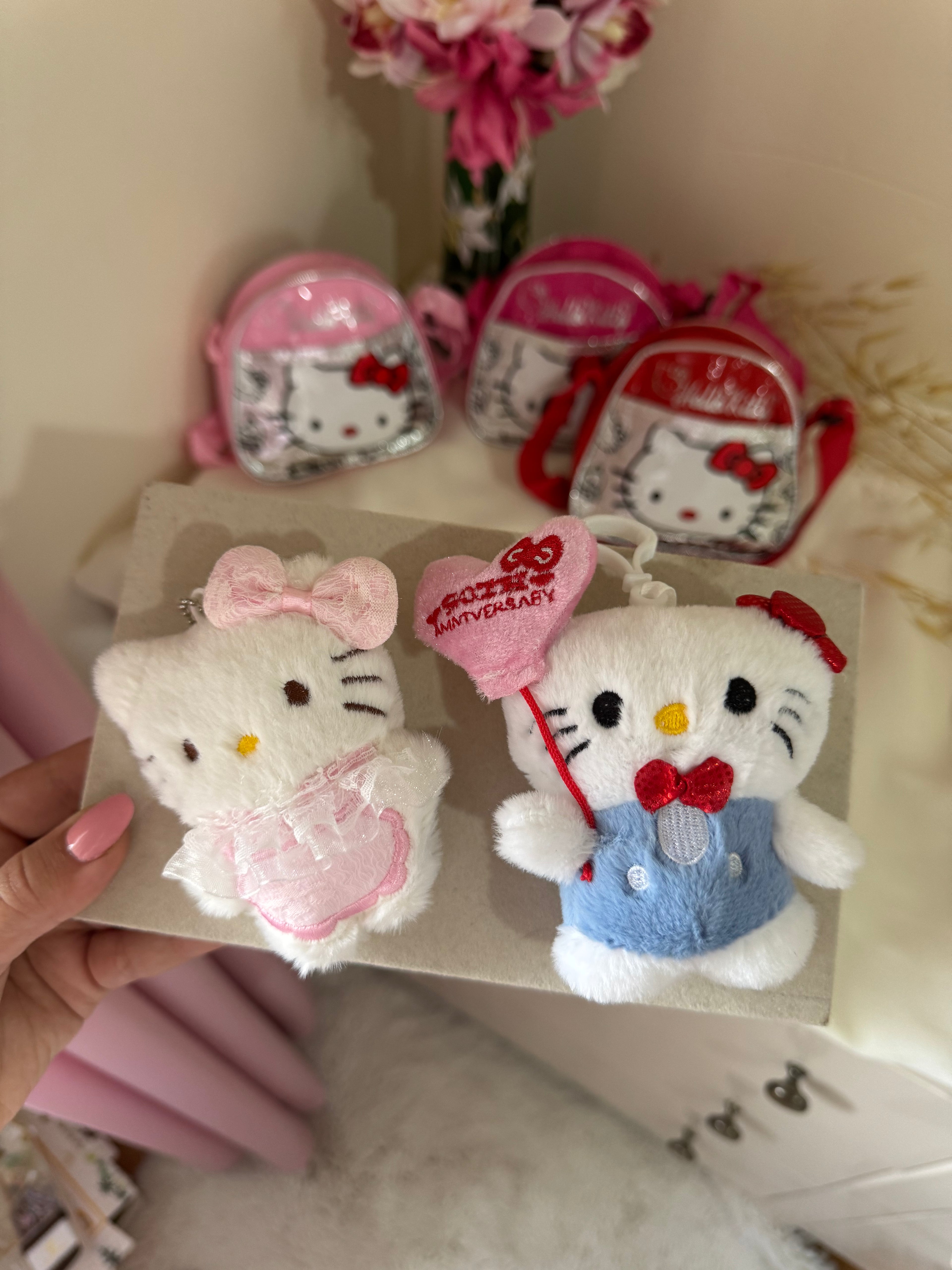 Hello kitty keychain