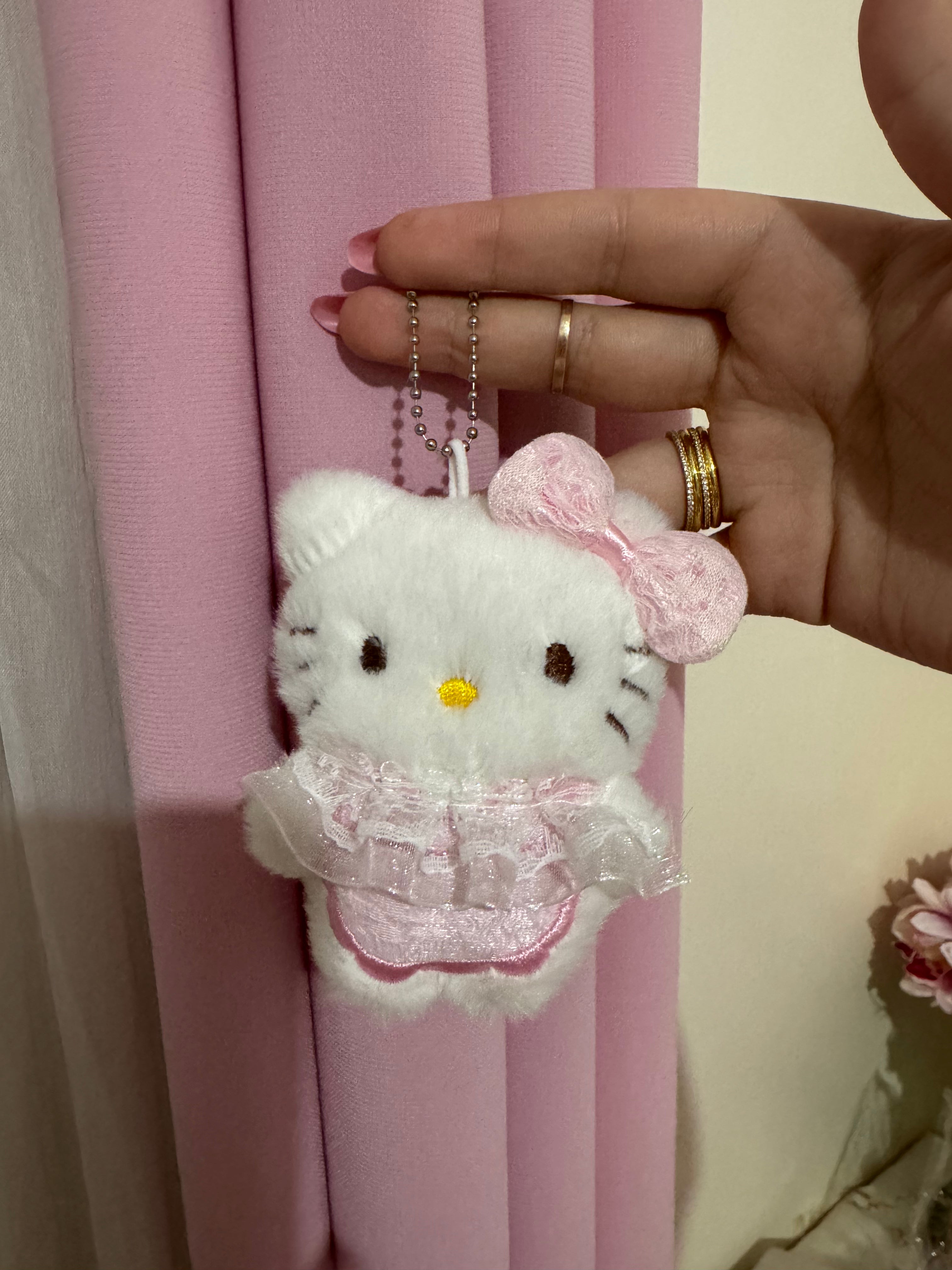 Hello kitty keychain