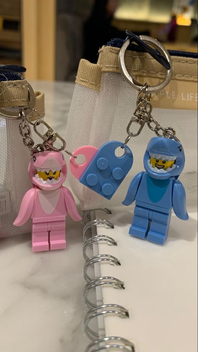 Duo lego shark