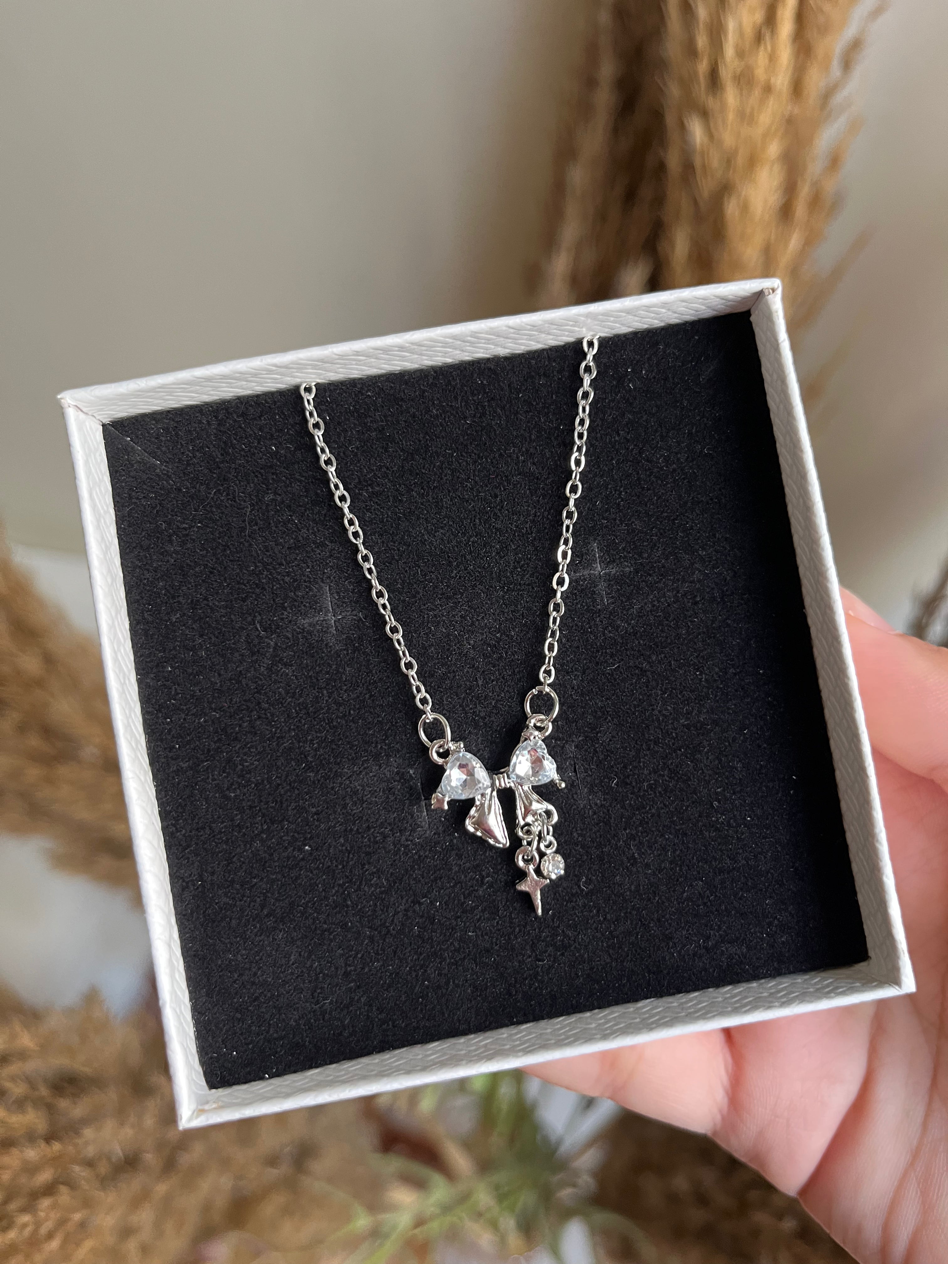 Collier noeud besties