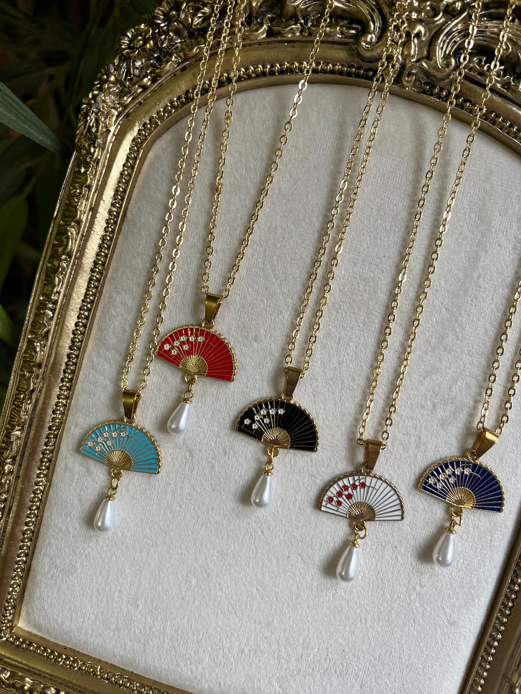 Collier 🪭 modèle 2